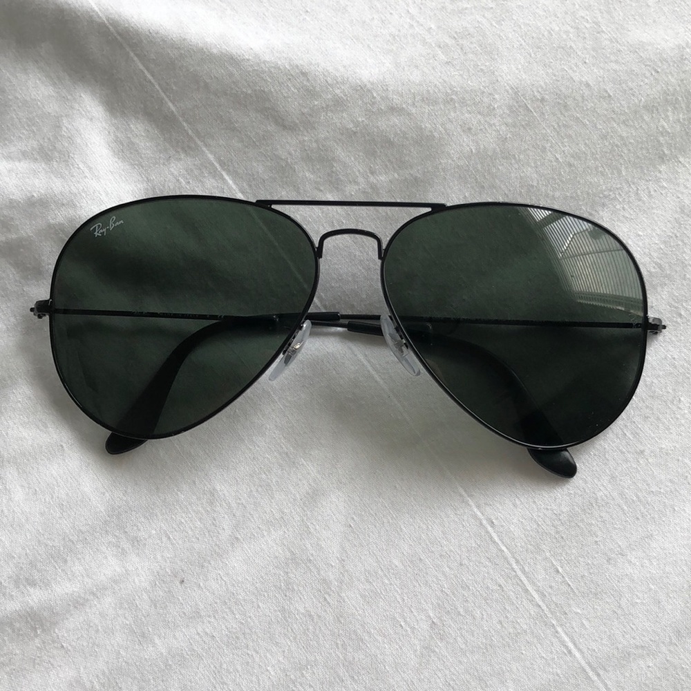 Ray-Ban large black aviators